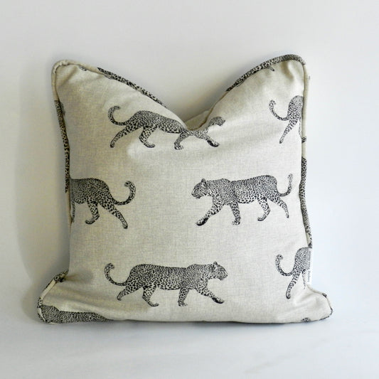 Blue William Morris Icanthus Design Cushion Cover | Botanical Throw Pillow Cushion Cover | Handmade Botanical Cushion Cover | Piped Cushion