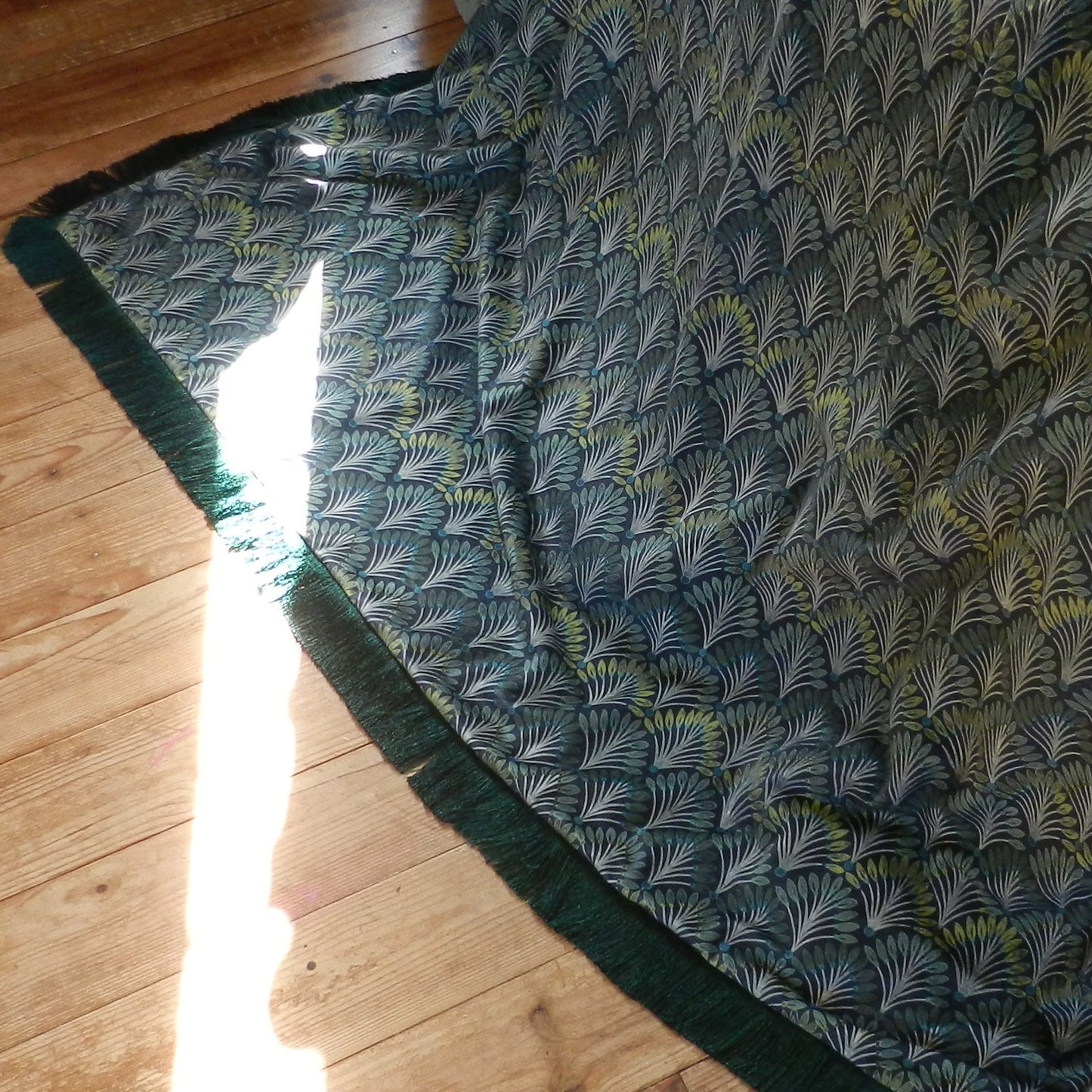 Art Deco Velvet Throw Blanket: Emerald Fringe Peacock Fan Design