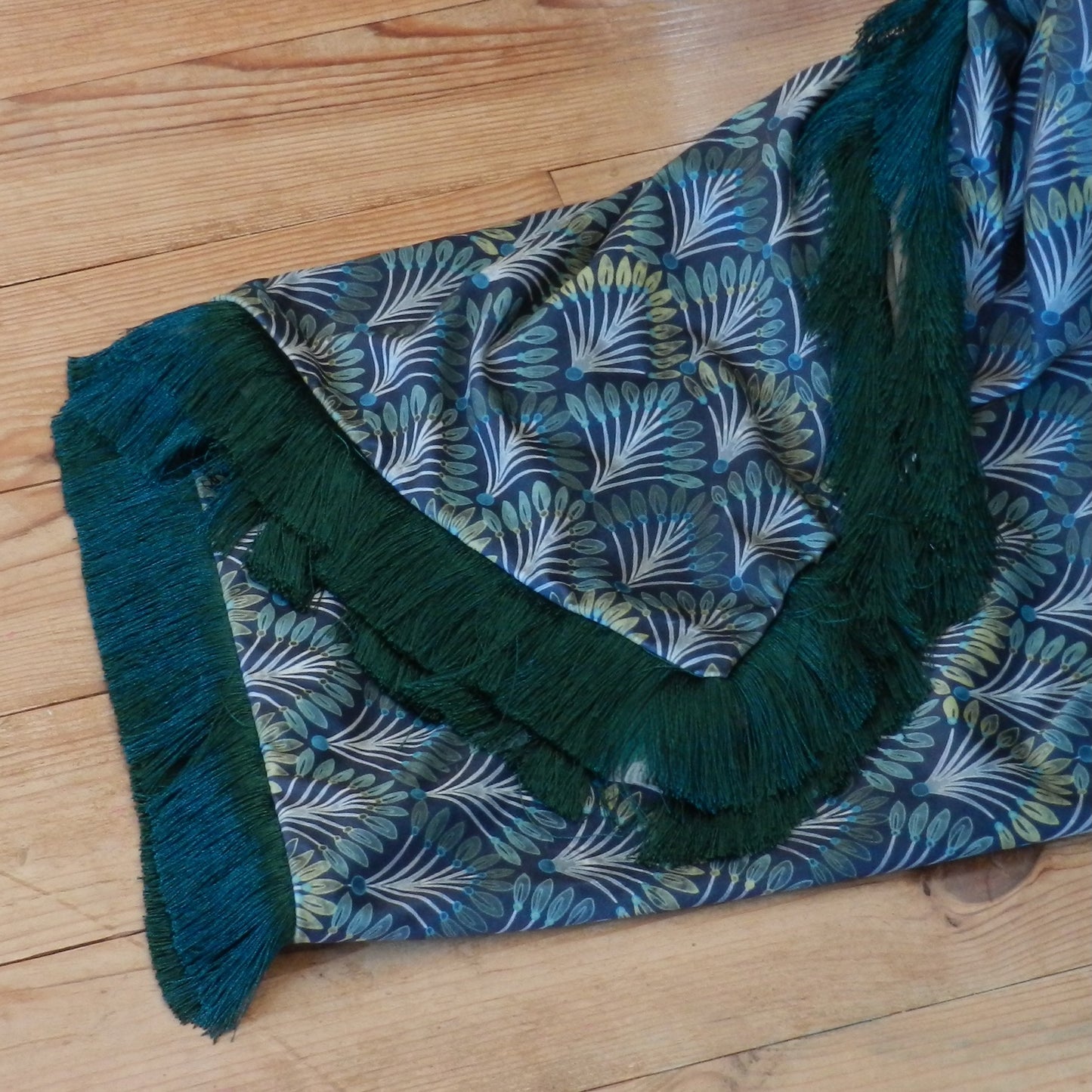 Art Deco Velvet Throw Blanket: Emerald Fringe Peacock Fan Design