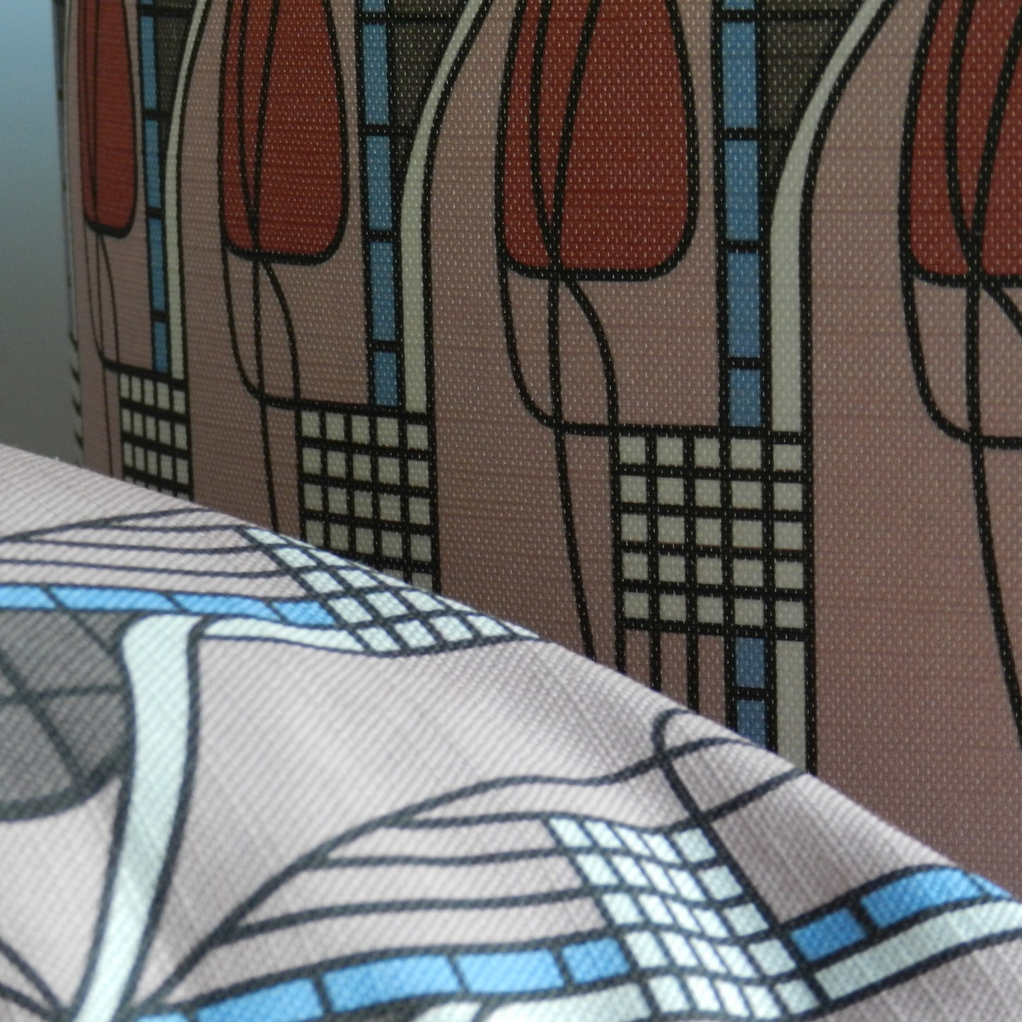 Handmade Charles Rennie Mackintosh Pink Tulip and Lattice Cushion/Throw Pillow